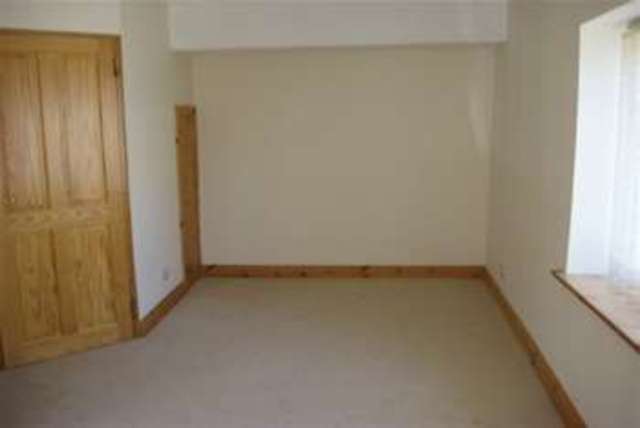  Image of 3 bedroom Maisonette to rent in Red Devon Court Modbury Ivybridge PL21 at Ivybridge, PL21 0PT