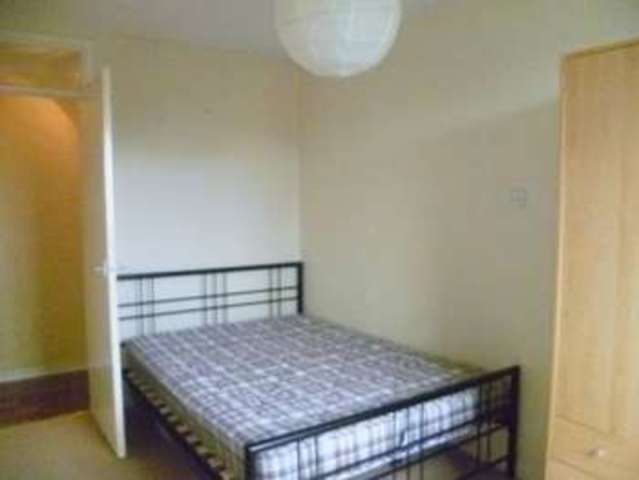  Image of 2 bedroom Flat to rent in Monkridge Court Gosforth Newcastle upon Tyne NE3 at Monkridge Court Ilford Road Newcastle Upon Tyne, NE3 1YW