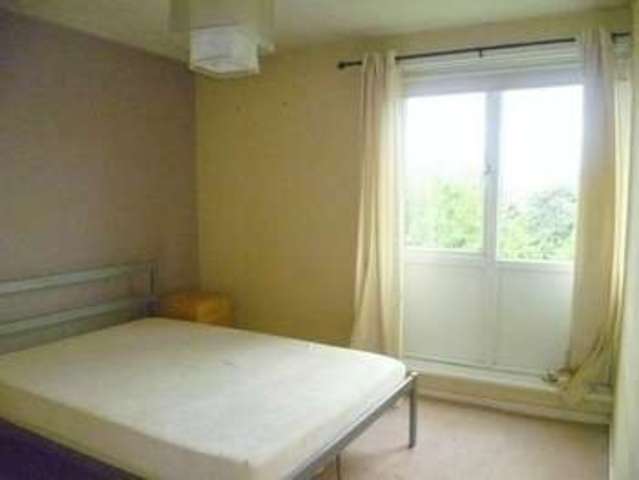  Image of 2 bedroom Flat to rent in Monkridge Court Gosforth Newcastle upon Tyne NE3 at Monkridge Court Ilford Road Newcastle Upon Tyne, NE3 1YW