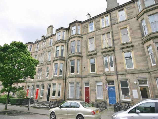  Image of 1 bedroom Flat to rent in Montgomery Street Hillside Edinburgh EH7 at Calton Hill Edinburgh Edinburgh, EH7 5HE