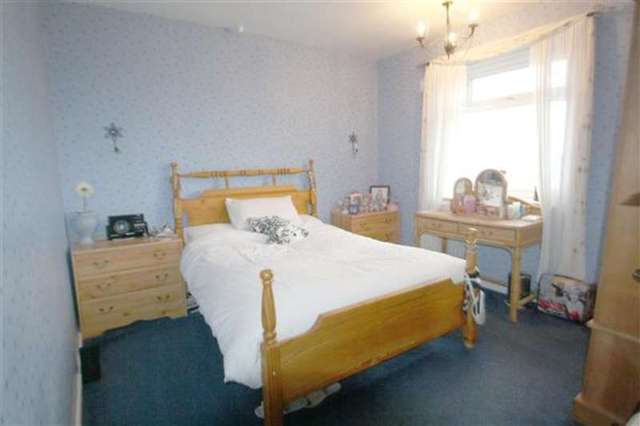  Image of 3 bedroom End of Terrace for sale in Moor Close Avenue Queensbury Bradford BD13 at Queensbury, BD13 2BS