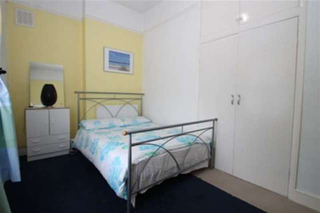  Image of 1 bedroom Detached house to rent in Morley Road London SE13 at London, SE13 6DF