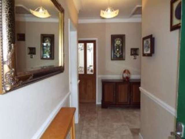  Image of 2 bedroom Bungalow for sale in Moston Lane East Failsworth Manchester M40 at New Moston Manchester Failsworth, M40 3GJ