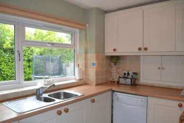  Image of 4 bedroom Detached house for sale in Mount Pleasant Hildenborough Tonbridge TN11 at Mount Pleasant  Tonbridge, TN11 9JJ