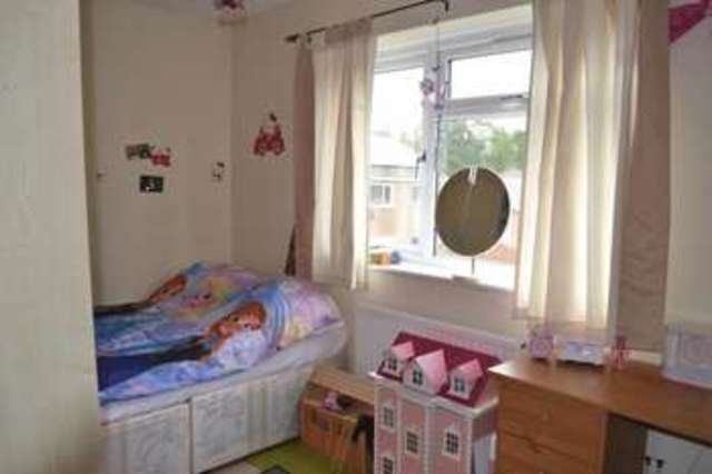  Image of 4 bedroom Detached house for sale in Mount Pleasant Hildenborough Tonbridge TN11 at Mount Pleasant  Tonbridge, TN11 9JJ