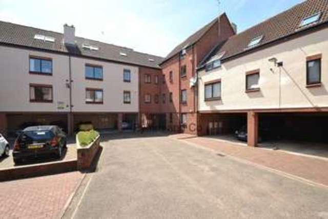  Image of 4 bedroom Flat to rent in Mulberry Close Norwich NR3 at Mulberry Close  Norwich, NR3 3PJ