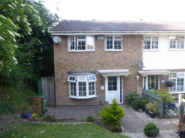  Image of 3 bedroom End of Terrace for sale in Myrtle Close Erith DA8 at Erith Kent Slade Green, DA8 3PT