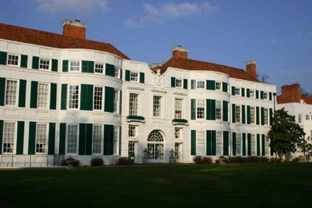  Image of 2 bedroom Flat to rent in Nashdom Lane Taplow Maidenhead SL1 at Nashdom Lane Burnham Dropmore, SL1 8NJ