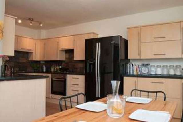  Image of 4 bedroom Terraced house for sale in Nelson Road Southsea PO5 at Nelson Road  Southsea, PO5 2AS