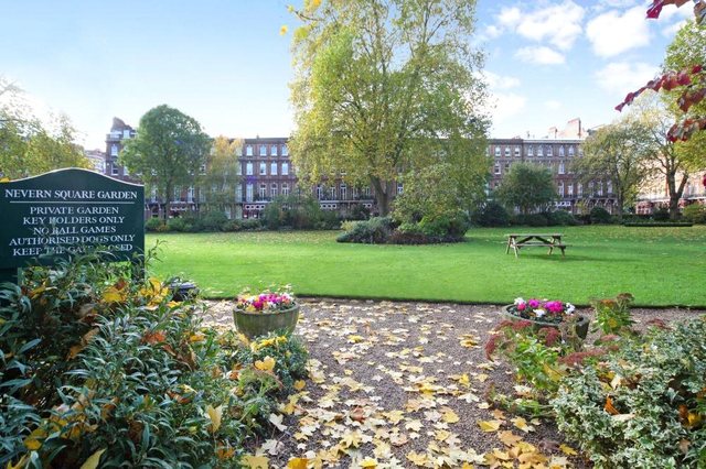  Image of 3 bedroom Flat for sale in Nevern Square London SW5 at Nevern Square  London, SW5 9NN