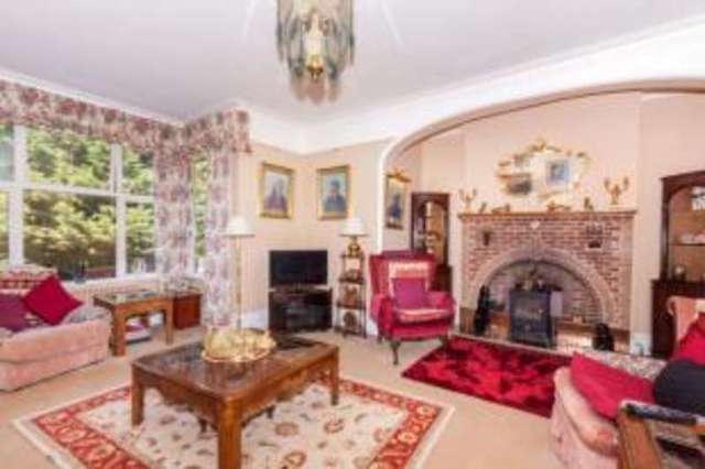  Image of 5 bedroom Detached house for sale in Nevill Avenue Eastbourne BN22 at Eastbourne East Sussex Hampden Park, BN22 9PU