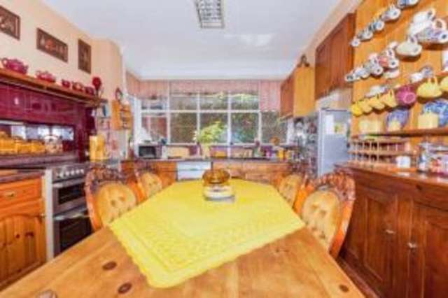  Image of 5 bedroom Detached house for sale in Nevill Avenue Eastbourne BN22 at Eastbourne East Sussex Hampden Park, BN22 9PU