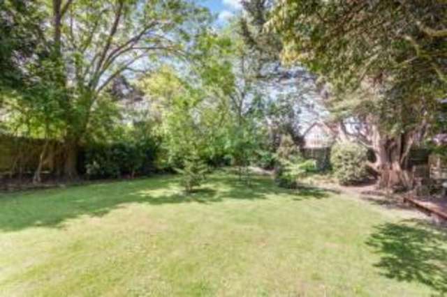  Image of 5 bedroom Detached house for sale in Nevill Avenue Eastbourne BN22 at Eastbourne East Sussex Hampden Park, BN22 9PU