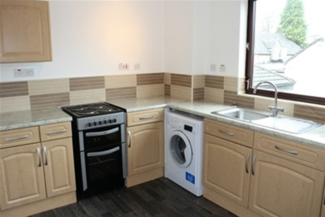  Image of 1 bedroom Flat to rent in New Kirk Road Bearsden Glasgow G61 at Bearsden East Dunbartonshire East Dunbartonshire, G61 3SJ