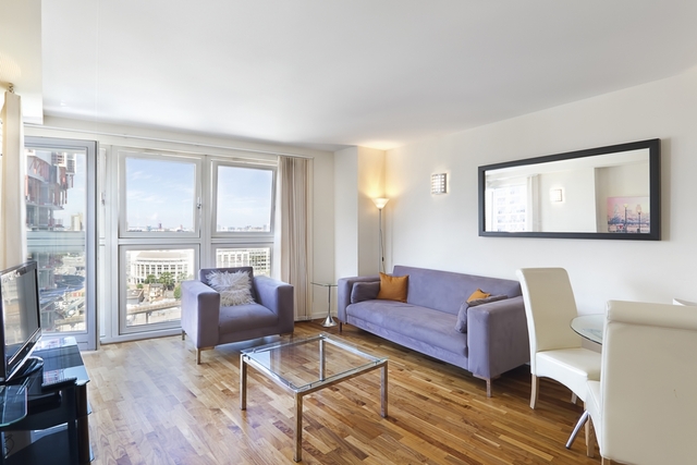  Image of 2 bedroom Apartment to rent in Fairmont Avenue London E14 at New Providence Wharf,Farimont Avenue  London, E14 9PW
