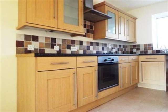  Image of 2 bedroom Maisonette to rent in Hawkhurst Close Southampton SO19 at Southampton, SO19 9AX