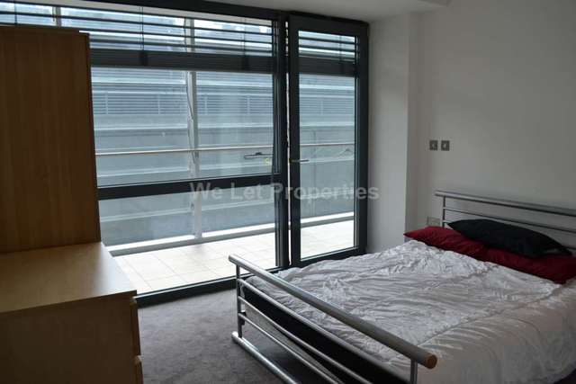  Image of 2 bedroom Apartment to rent in Deansgate Manchester M3 at Deansgate  Manchester, M3 1AZ