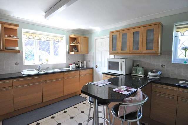  Image of 4 bedroom Detached house for sale in Nuffield Drive Droitwich WR9 at Nuffield Drive  Droitwich, WR9 0DJ