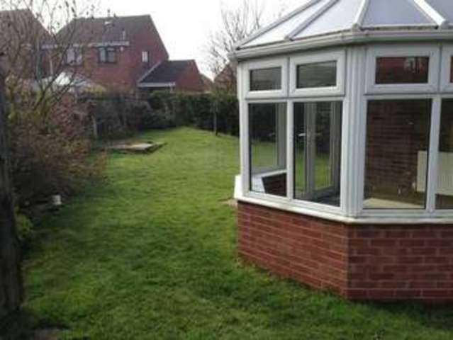  Image of 2 bedroom Bungalow to rent in Oak Close Burbage Hinckley LE10 at Oak Close  Burbage, LE10 2JX