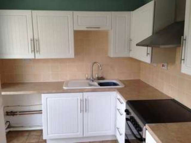  Image of 2 bedroom Bungalow to rent in Oak Close Burbage Hinckley LE10 at Oak Close  Burbage, LE10 2JX