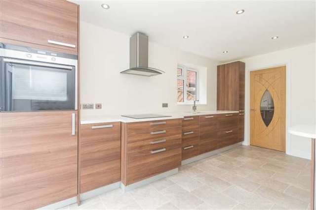  Image of 4 bedroom Detached house for sale in Oak Tree Lane Cookhill Alcester B49 at Oak Tree Lane  Cookhill, B49 5LH