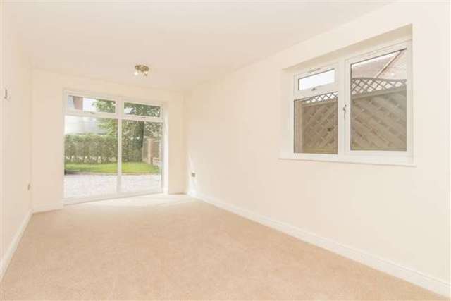  Image of 4 bedroom Detached house for sale in Oak Tree Lane Cookhill Alcester B49 at Oak Tree Lane  Cookhill, B49 5LH