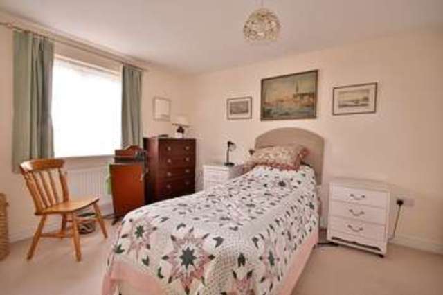  Image of 4 bedroom Detached house for sale in Oakdale Road Witney OX28 at Oakdale Road  Witney, OX28 1BJ