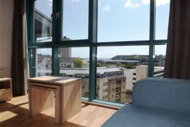  Image of 1 bedroom Penthouse to rent in The Crescent Plymouth PL1 at Plymouth, PL1 3FH