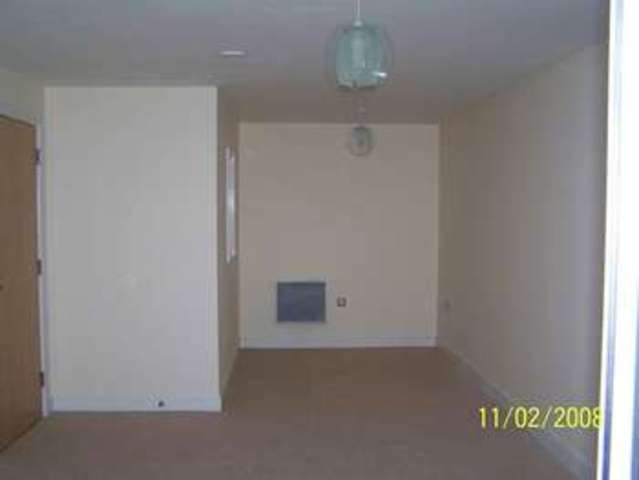  Image of 2 bedroom Flat to rent in Orchard Place Southampton SO14 at Orchard Place City Centre SOUTHAMPTON, SO14 3HW
