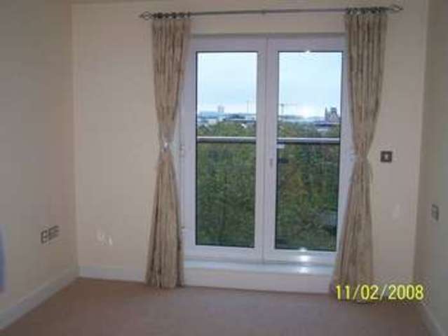  Image of 2 bedroom Flat to rent in Orchard Place Southampton SO14 at Orchard Place City Centre SOUTHAMPTON, SO14 3HW