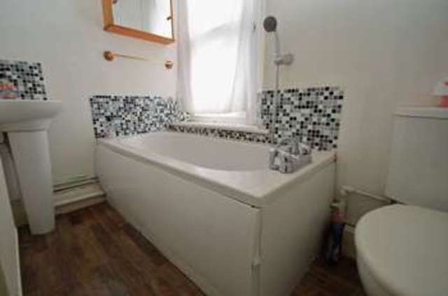  Image of 3 bedroom Detached house for sale in Old Street Clevedon BS21 at Old Street  Clevedon, BS21 6BU