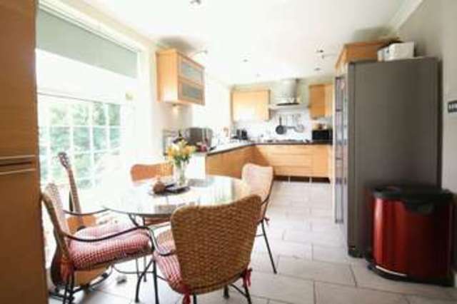  Image of 3 bedroom Semi-Detached house for sale in Oliver Road Hemel Hempstead HP3 at Oliver Road  Hemel Hempstead, HP3 9PZ