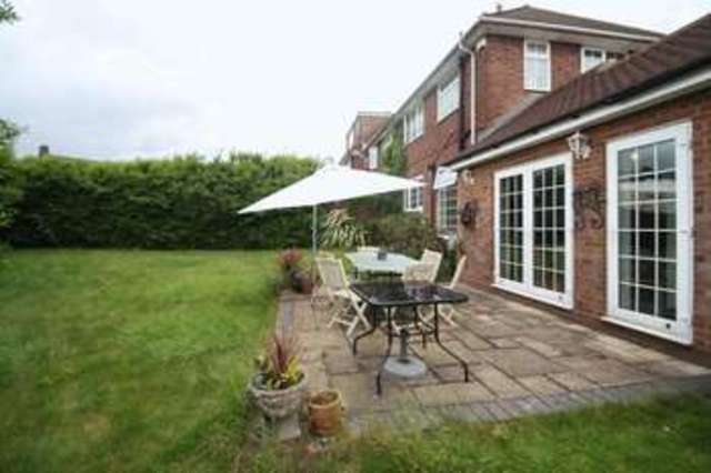  Image of 3 bedroom Semi-Detached house for sale in Oliver Road Hemel Hempstead HP3 at Oliver Road  Hemel Hempstead, HP3 9PZ