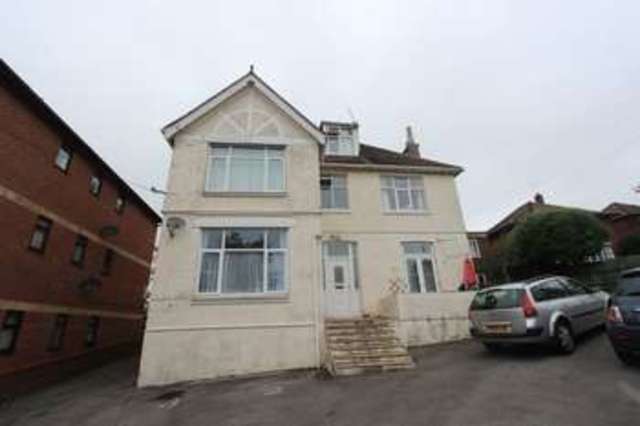  Image of 1 bedroom Flat to rent in Thorold Road Southampton SO18 at Thorold Road Bitterne Park Southampton, SO18 1JB