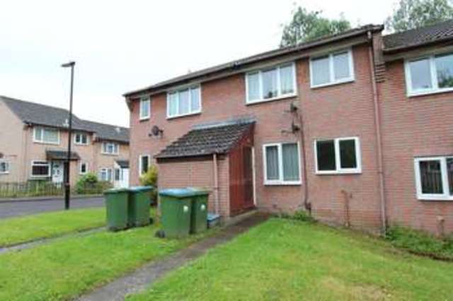  Image of 1 bedroom Flat to rent in The Oaks Southampton SO19 at The Oaks  Southampton, SO19 7RP