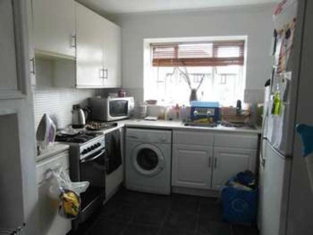  Image of 1 bedroom Flat to rent in Teviot Avenue Aveley South Ockendon RM15 at Haywards, Teviot Avenue  Aveley, RM15 4QP