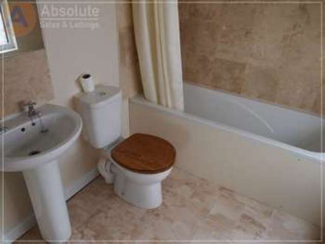  Image of 2 bedroom Terraced house to rent in Orchard Road Hele Torquay TQ2 at Orchard Road Hele Torquay, TQ2 7PT