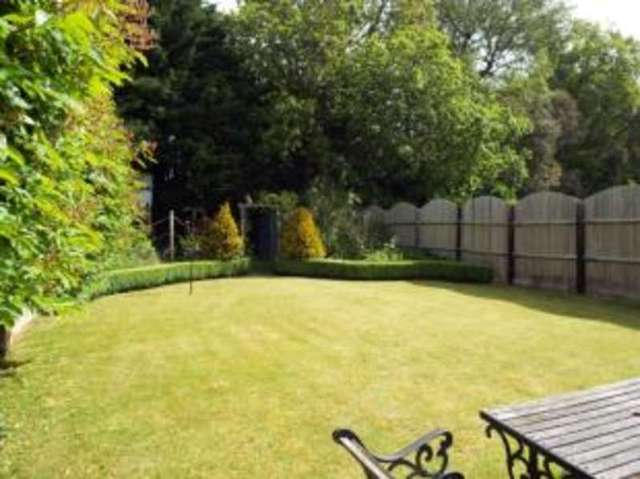  Image of 2 bedroom Bungalow for sale in Orchard Way Fontwell Arundel BN18 at Fontwell Arundel Fontwell, BN18 0SH