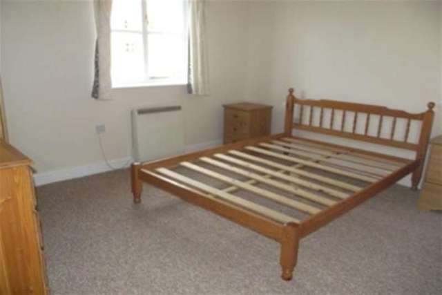  Image of 2 bedroom Flat to rent in Otter Close London E15 at London, E15 2PZ