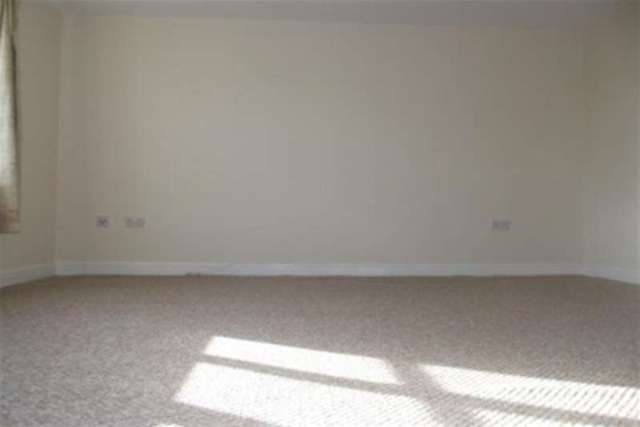  Image of 2 bedroom Flat to rent in Otter Close London E15 at London, E15 2PZ