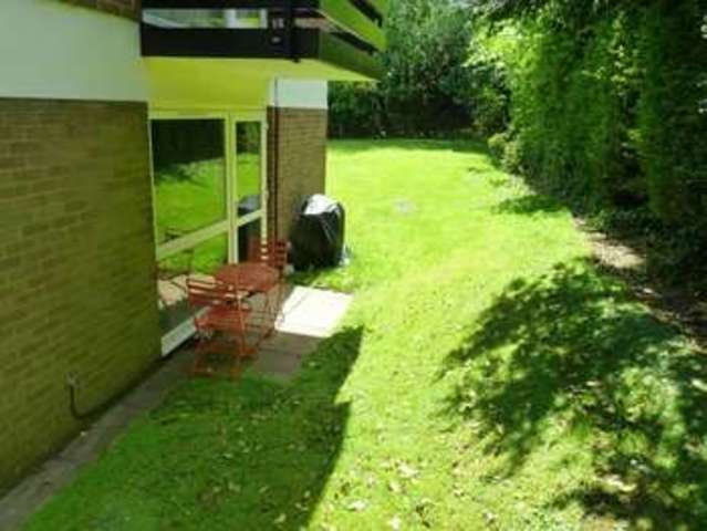  Image of 1 bedroom Flat for sale in Wake Green Park Moseley Birmingham B13 at Oulsnam Court Wake Green Park Moseley, B13 9XT