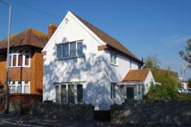  Image of 2 bedroom Detached house to rent in Oxford Street Burnham-on-Sea TA8 at 49 Oxford Street  Burnham-On-Sea, TA8 1EL