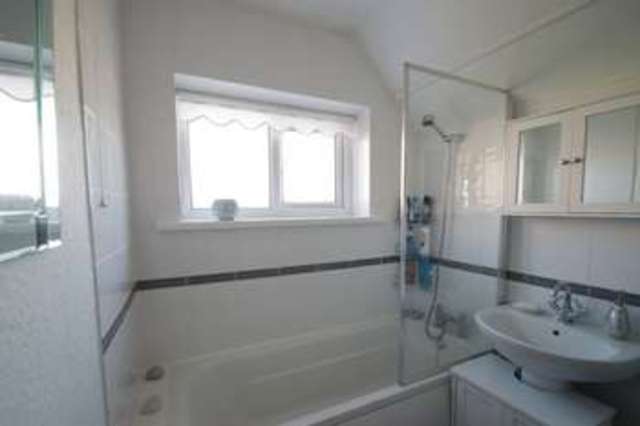  Image of 2 bedroom Detached house to rent in Oxford Street Burnham-on-Sea TA8 at 49 Oxford Street  Burnham-On-Sea, TA8 1EL