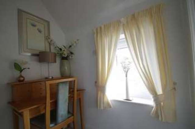  Image of 2 bedroom Detached house to rent in Oxford Street Burnham-on-Sea TA8 at 49 Oxford Street  Burnham-On-Sea, TA8 1EL
