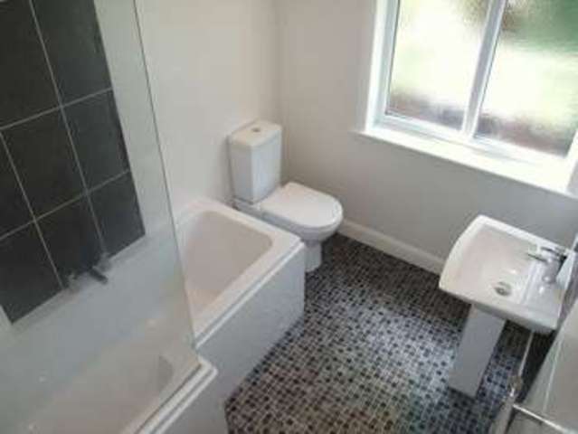  Image of 3 bedroom Detached house to rent in Oxford Street Shepshed Loughborough LE12 at Oxford Street  Shepshed, LE12 9HU