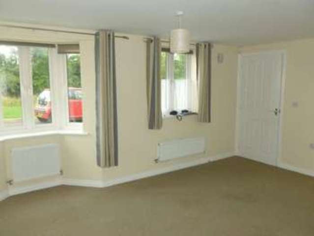 Image of 2 bedroom Flat to rent in Oxpen Aylesbury HP18 at Oxpen  Aylesbury, HP18 0FN