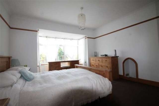  Image of 3 bedroom Detached house to rent in Nyetimber Lane Bognor Regis PO21 at Bognor Regis, PO21 3HR