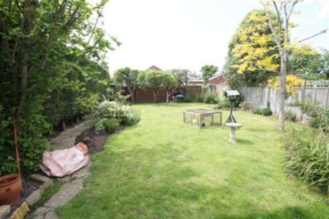  Image of 3 bedroom Detached house to rent in Nyetimber Lane Bognor Regis PO21 at Bognor Regis, PO21 3HR