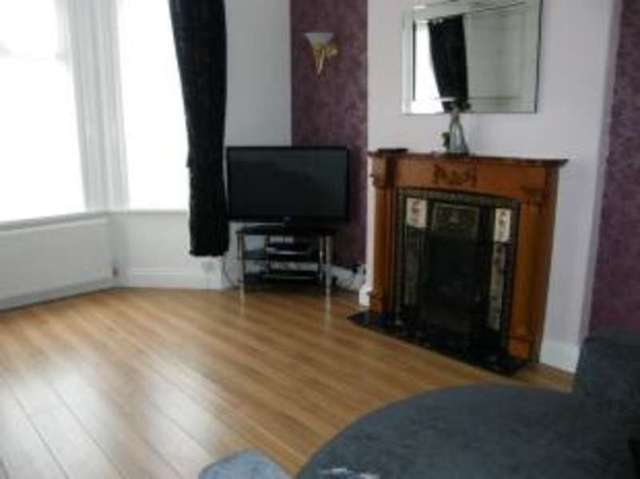  Image of 4 bedroom Terraced house for sale in Kings Road Paignton TQ3 at Paignton Devon Torbay, TQ3 2AW