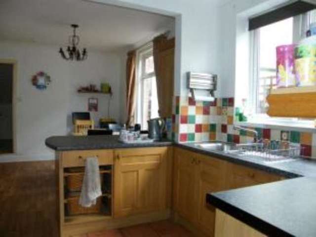  Image of 4 bedroom Terraced house for sale in Kings Road Paignton TQ3 at Paignton Devon Torbay, TQ3 2AW